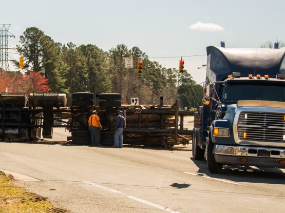 Do You Know These 5 Reasons to Contact an Attorney After a Truck Accident?